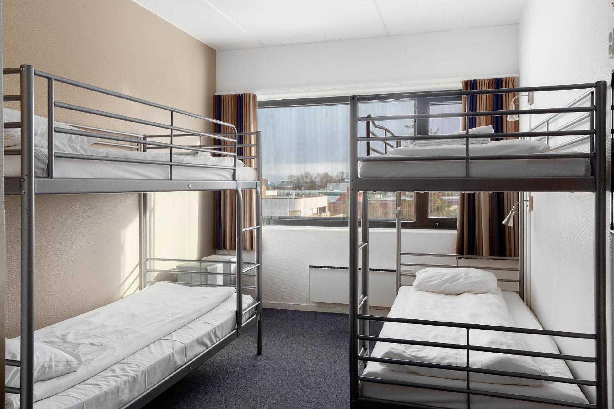 Economy Family Room Two Bunk Beds Non-Smoking