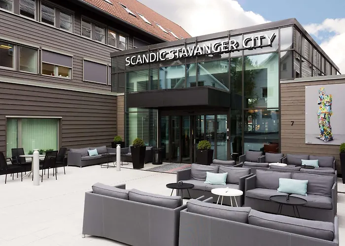 Central hotel: Scandic Stavanger City