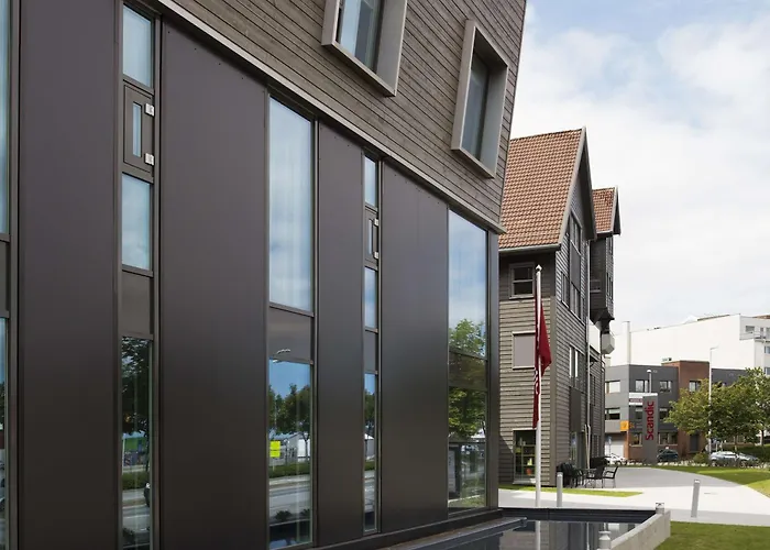 Central hotel: Scandic Stavanger City